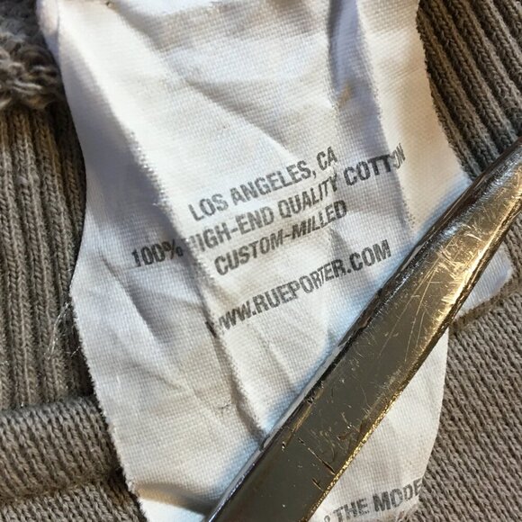 Rue Porter Sweatshirt Large Gray Uncommon Love Immanual + God With Us Graphics - Picture 6 of 10